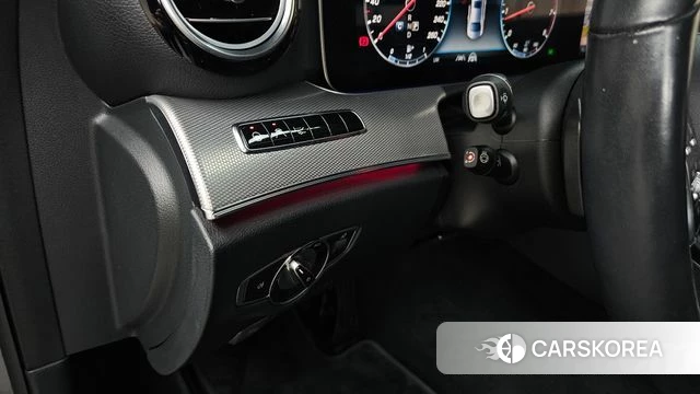 Mercedes-Benz E-Class W213 id 4642320 из Кореи 19