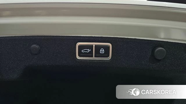 Hyundai Grandeur Hybrid (GN7) id 4315014 из Кореи 19