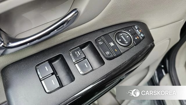 Kia The New Carnival id 4251392 из Кореи 19
