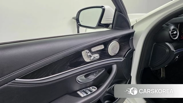Mercedes-Benz E-Class W213 id 4506607 из Кореи 19
