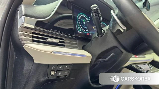 Hyundai The New Grandeur IG Hybrid id 4409056 из Кореи 19