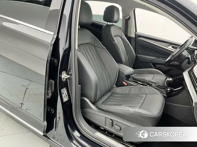 Volkswagen Passat id 4259495 из Китая 19