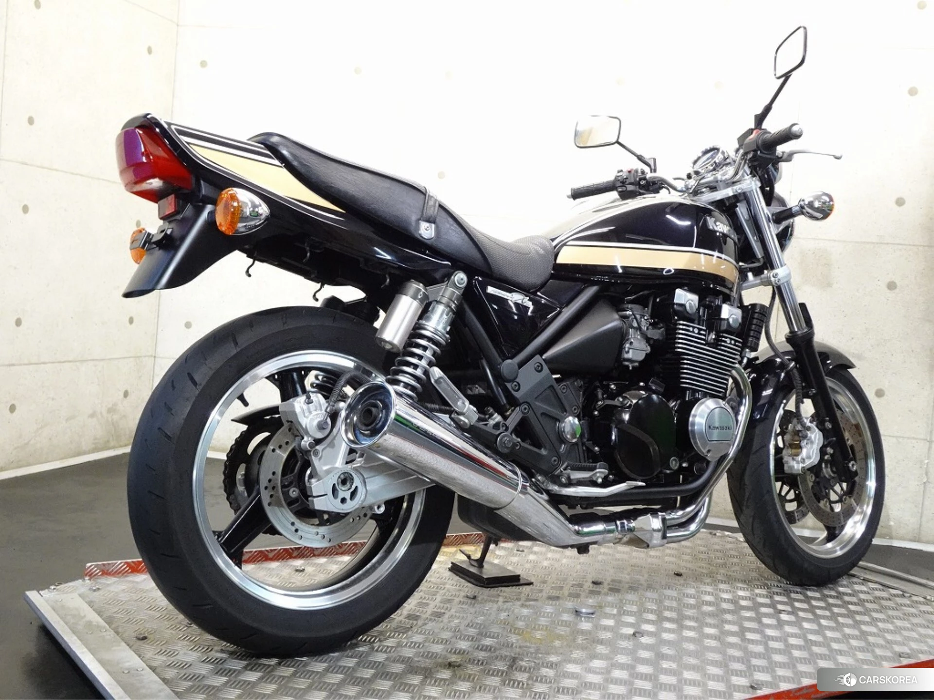 Kawasaki ZEPHYR 400 id 3950491 из Японии 19