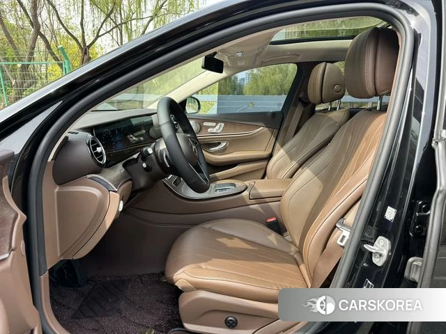 Mercedes-Benz E-class id 4256597 из Китая 19