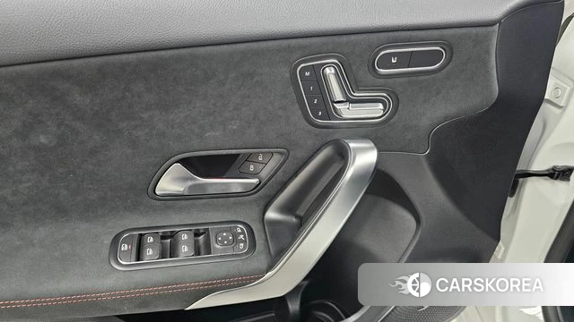 Mercedes-Benz A-Class W177 id 4686510 из Кореи 19
