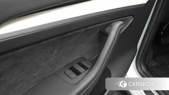 Tesla Model Y id 4701241 из Кореи 19