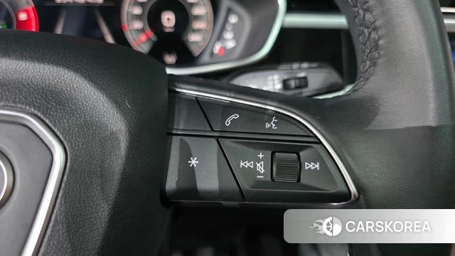 Audi Q3 (F3) id 4488779 из Кореи 19