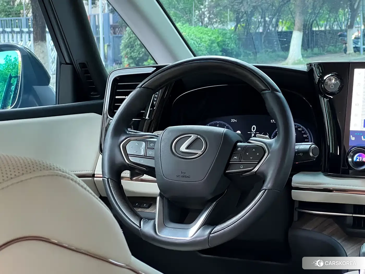 Lexus LM id 4565193 из Китая 19