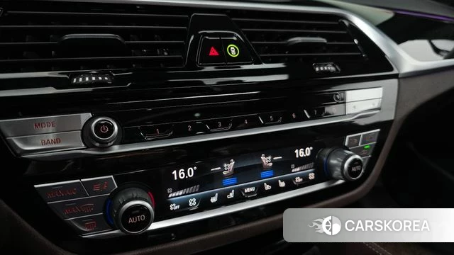 BMW 5 Series (G30) id 4835304 из Кореи 19