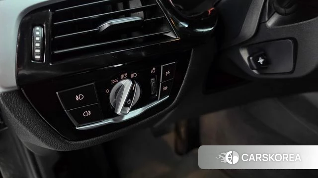 BMW 5 Series (G30) id 4837234 из Кореи 19