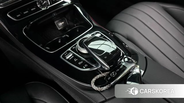 Mercedes-Benz E-Class W213 id 4196920 из Кореи 19