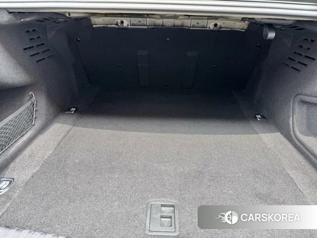 Audi A6L id 4259550 из Китая 19