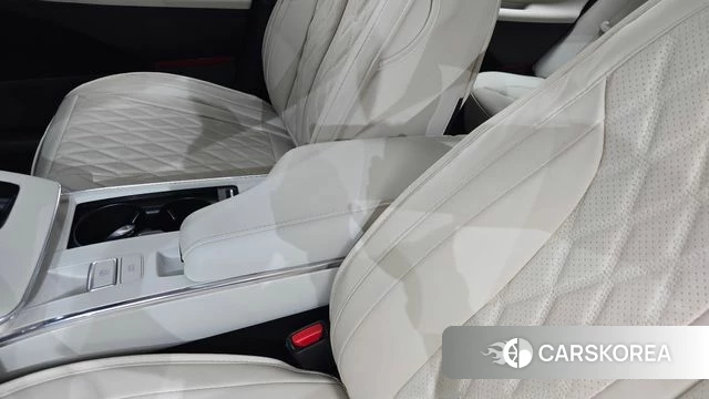 Hyundai The New Grandeur IG Hybrid id 4676556 из Кореи 19