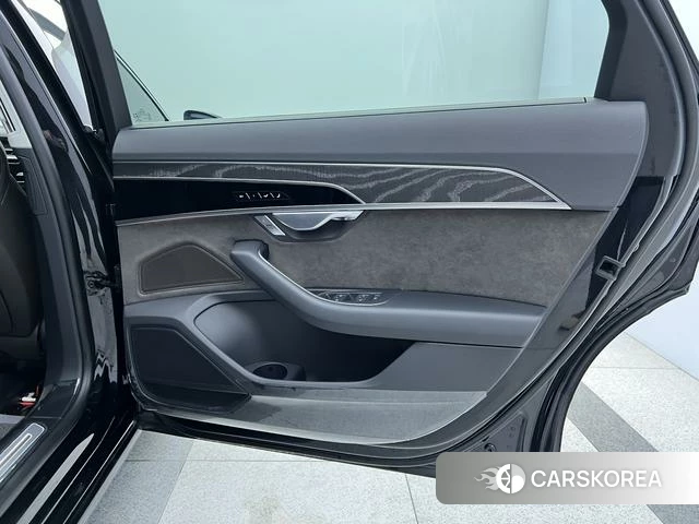 Audi A8 id 4214557 из Китая 19
