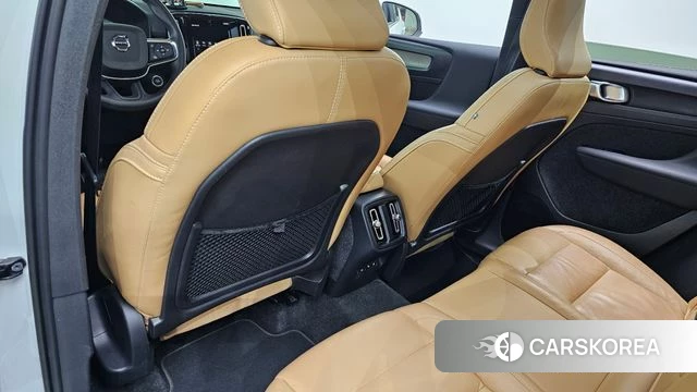 Volvo XC40 id 4534564 из Кореи 19