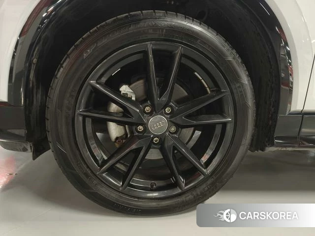 Audi Q2L id 4314471 из Китая 19