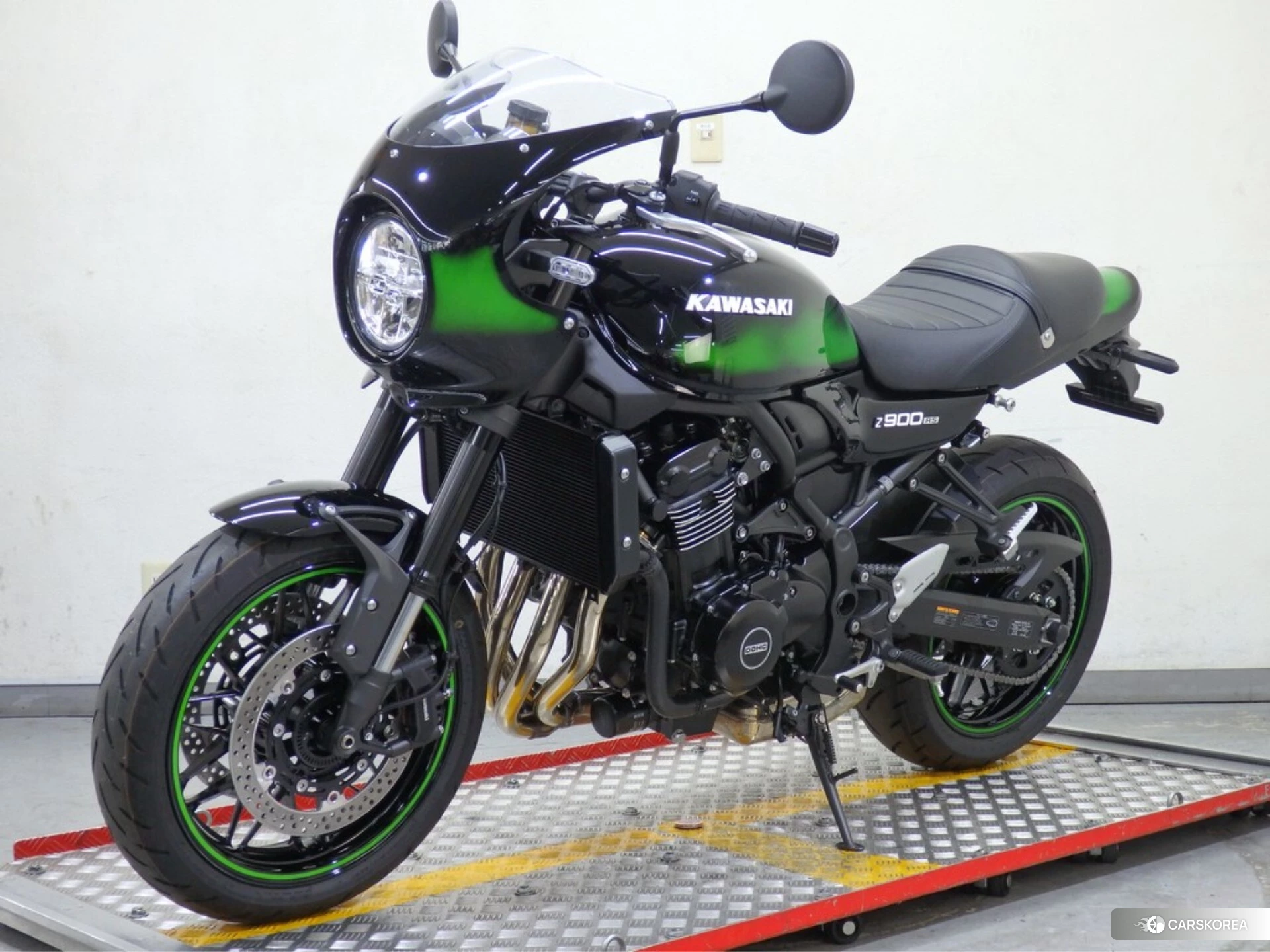 Kawasaki Z900RS CAFE id 4380177 из Японии 19
