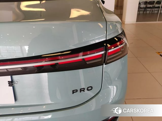 Volkswagen Passat id 4387638 из Китая 19