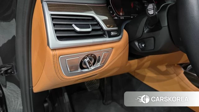 BMW 7 Series (G11) id 4746361 из Кореи 19