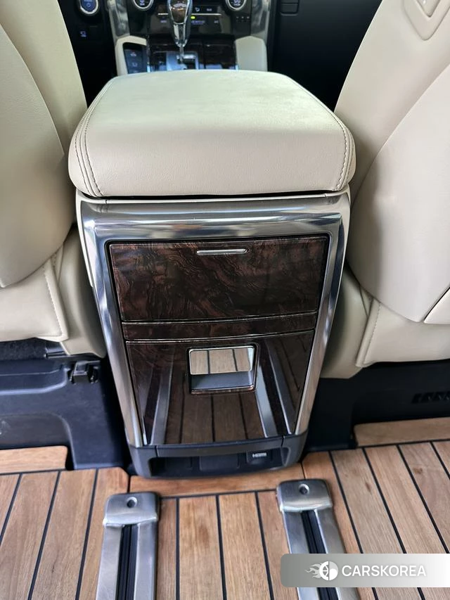 Toyota Elfa id 4272871 из Китая 19