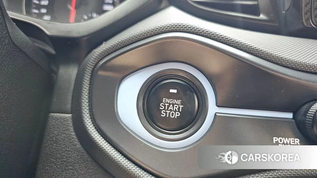 Hyundai Veloster (JS) id 4605025 из Кореи 19