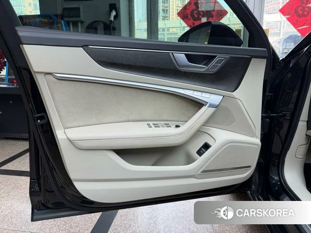Audi A6L id 4321280 из Китая 19
