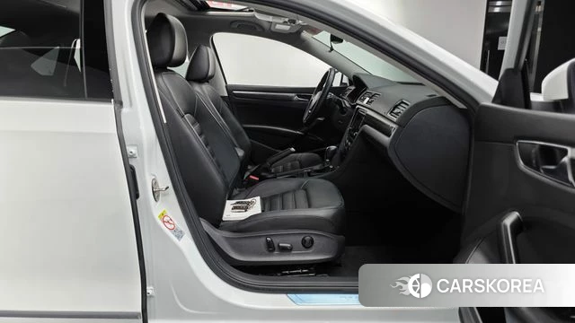 Volkswagen The New Passat id 4737502 из Кореи 19