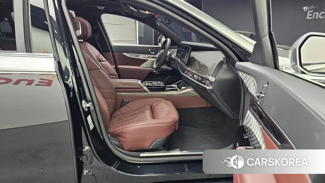 BMW 7 Series (G70) id 4242961 из Кореи 19