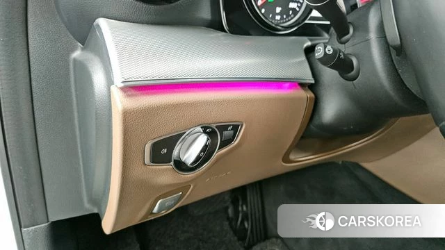 Mercedes-Benz E-Class W213 id 4345521 из Кореи 19