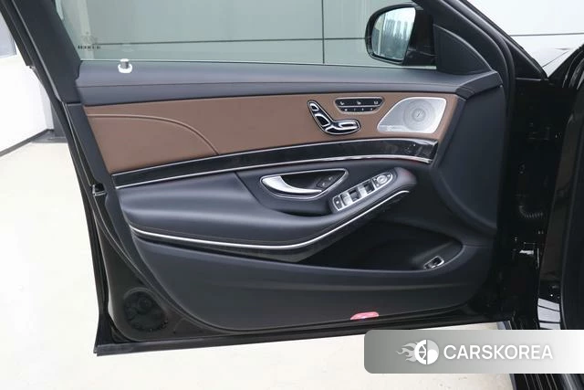 Mercedes-Benz S-class id 4264087 из Китая 19