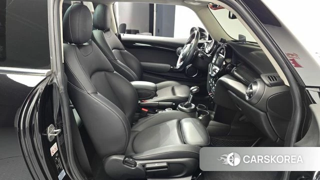 Mini Cooper S id 4882681 из Кореи 19