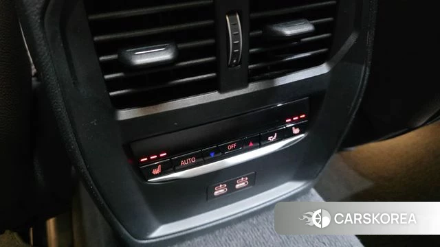 BMW i4 id 4201449 из Кореи 19