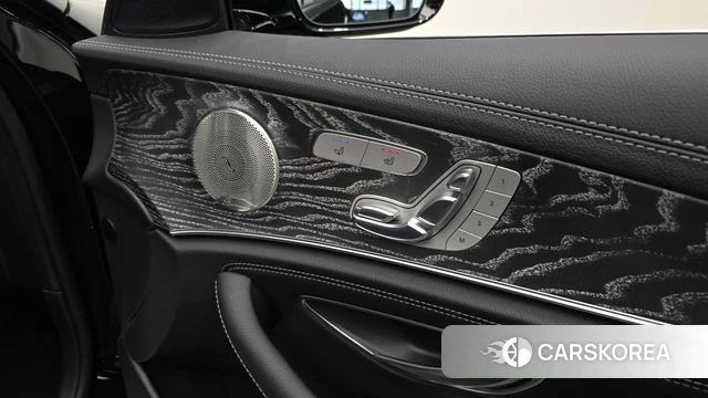 Mercedes-Benz E-Class W213 id 4195452 из Кореи 19