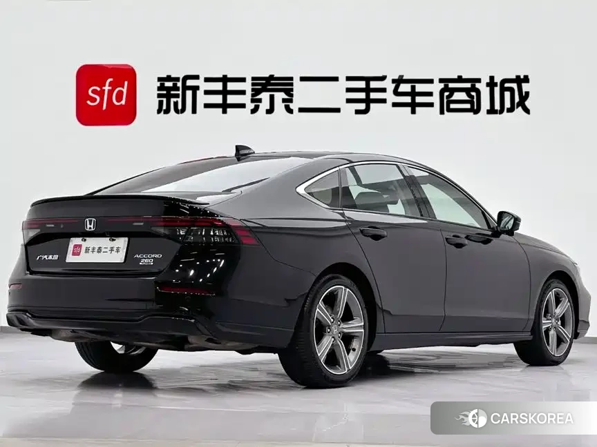 Honda Accord id 4622311 из Китая 19