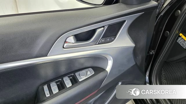 Genesis G70 id 4520558 из Кореи 19