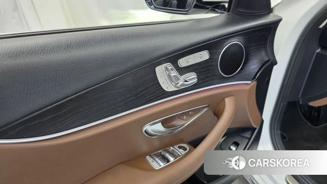 Mercedes-Benz E-Class W213 id 4203545 из Кореи 19