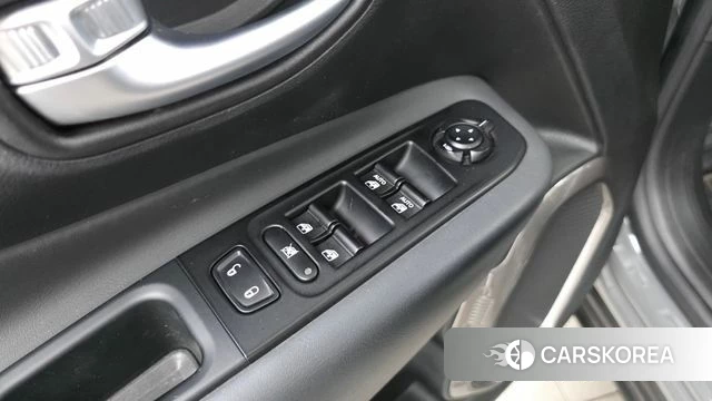 Jeep Renegade id 4475985 из Кореи 19