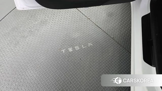 Tesla Model 3 id 4640338 из Кореи 19