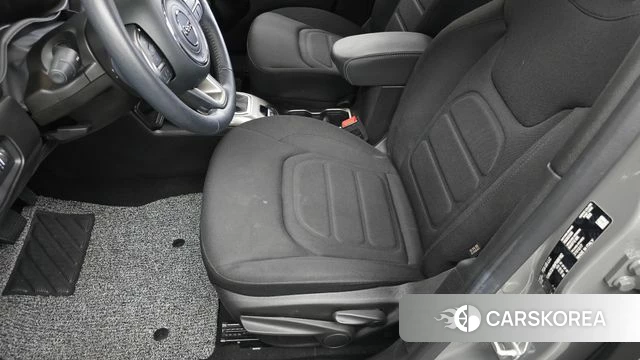 Jeep Renegade id 4670682 из Кореи 19