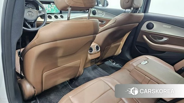 Mercedes-Benz E-Class W213 id 4574591 из Кореи 19