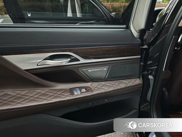 BMW 7 series id 4227920 из Китая 19