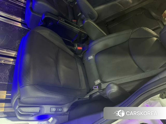Toyota Saina id 4348712 из Китая 19