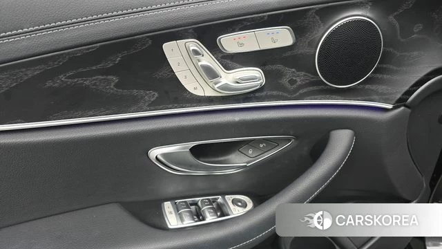 Mercedes-Benz E-Class W213 id 4730413 из Кореи 19