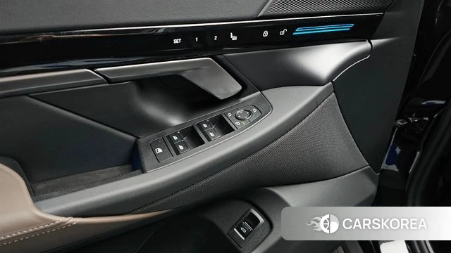 BMW 5 Series (G60) id 4222807 из Кореи 19