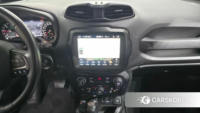 Jeep Renegade id 4895171 из Кореи 19