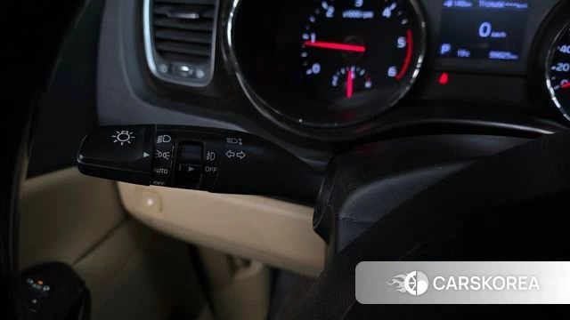 Kia The New Carnival id 4304619 из Кореи 19