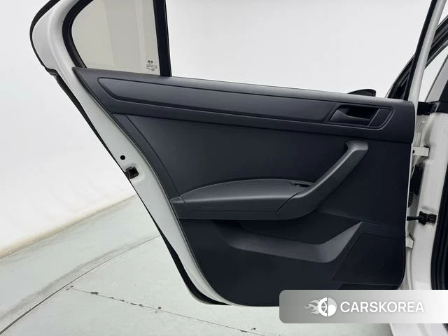 Volkswagen Santana id 4258564 из Китая 19