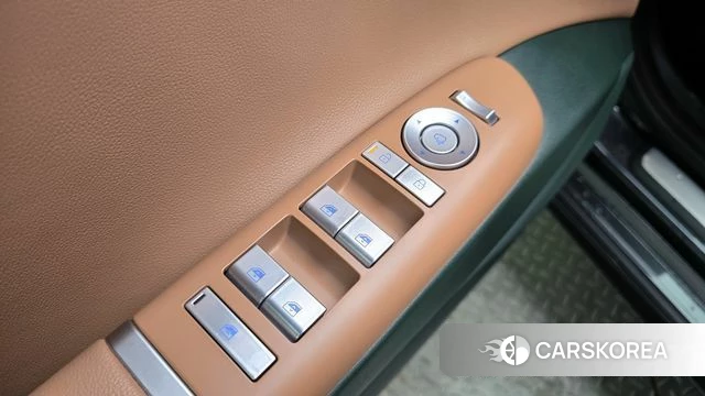 Hyundai Grandeur (GN7) id 4301972 из Кореи 19