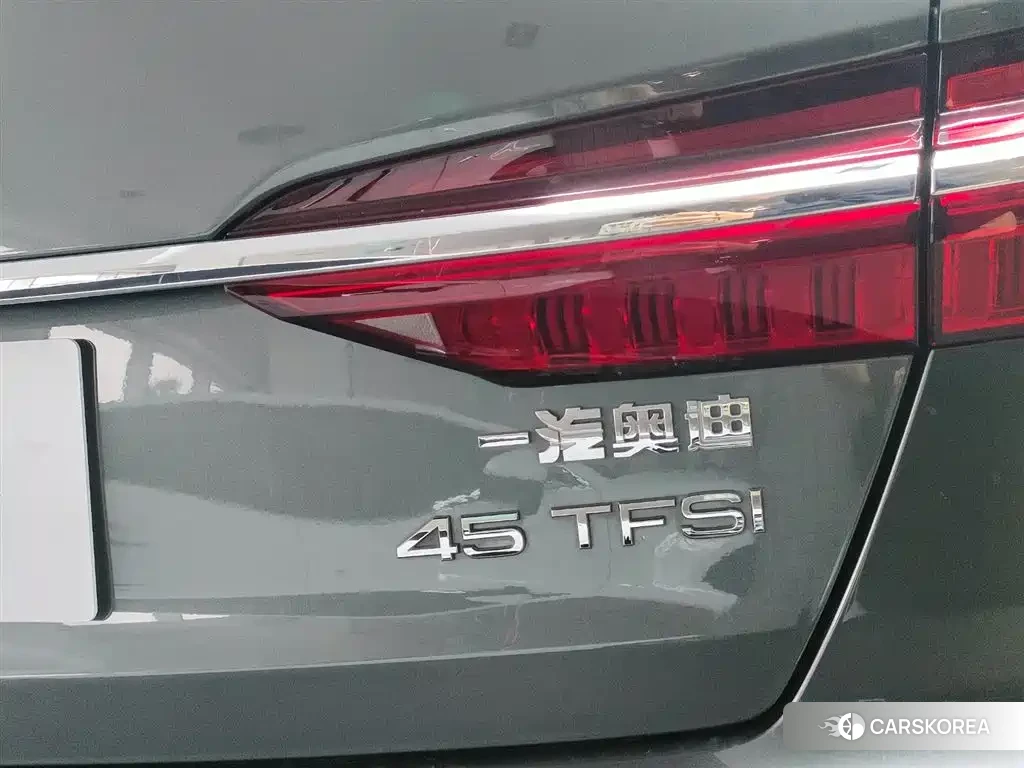 Audi A6L id 4601036 из Китая 19