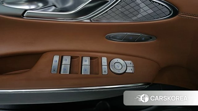 Genesis GV70 id 4186701 из Кореи 19